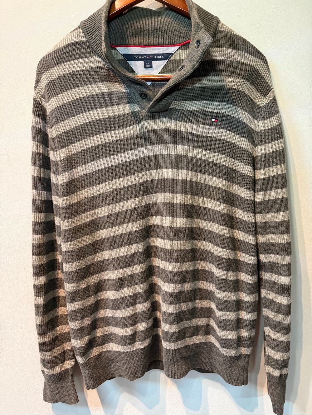 Tommy Hilfiger Men's Gray and Light Gray Striped Zip-Neck Sweater